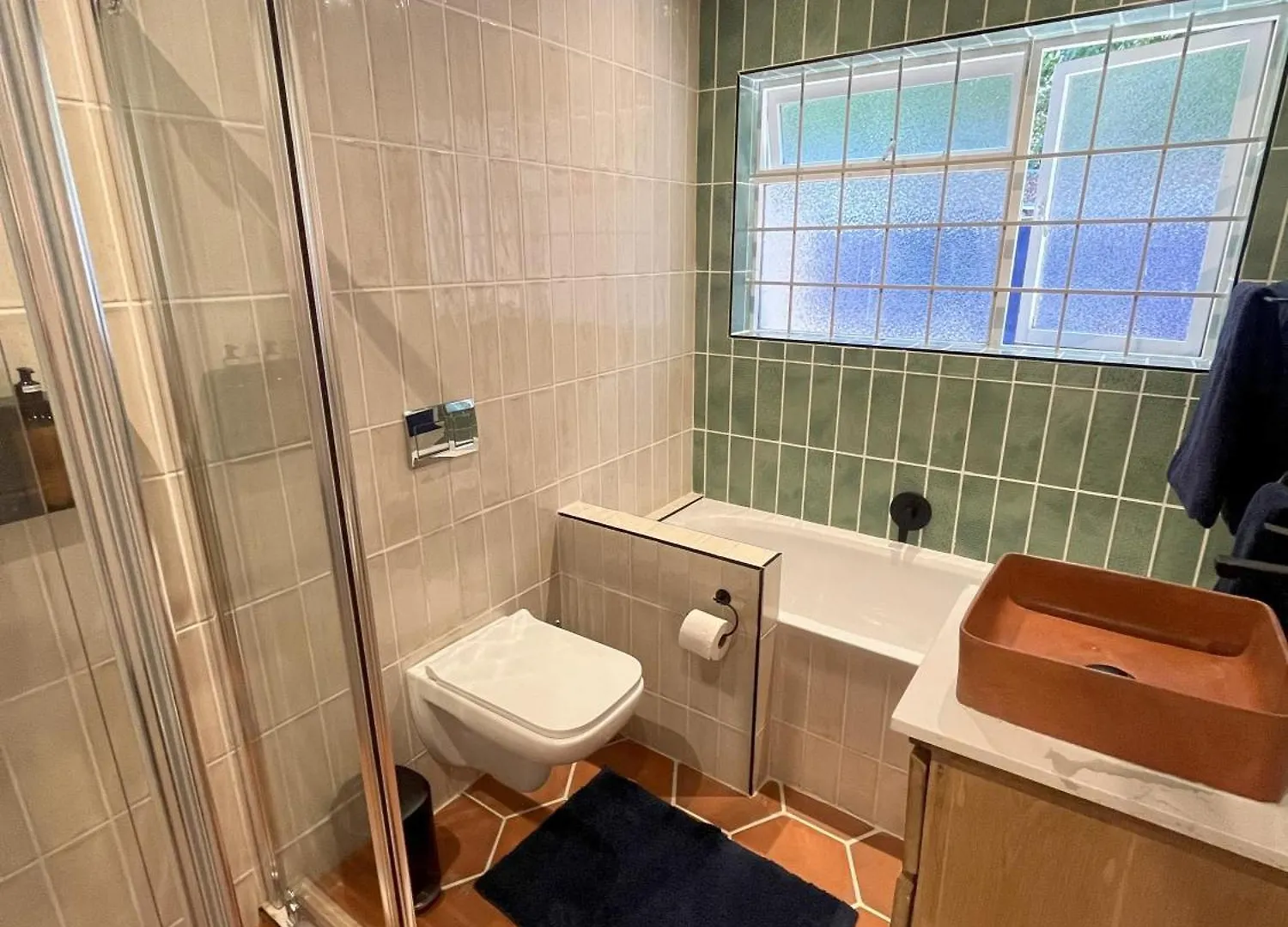 Guest house Pinoak Cottages - Constantia Cape Town