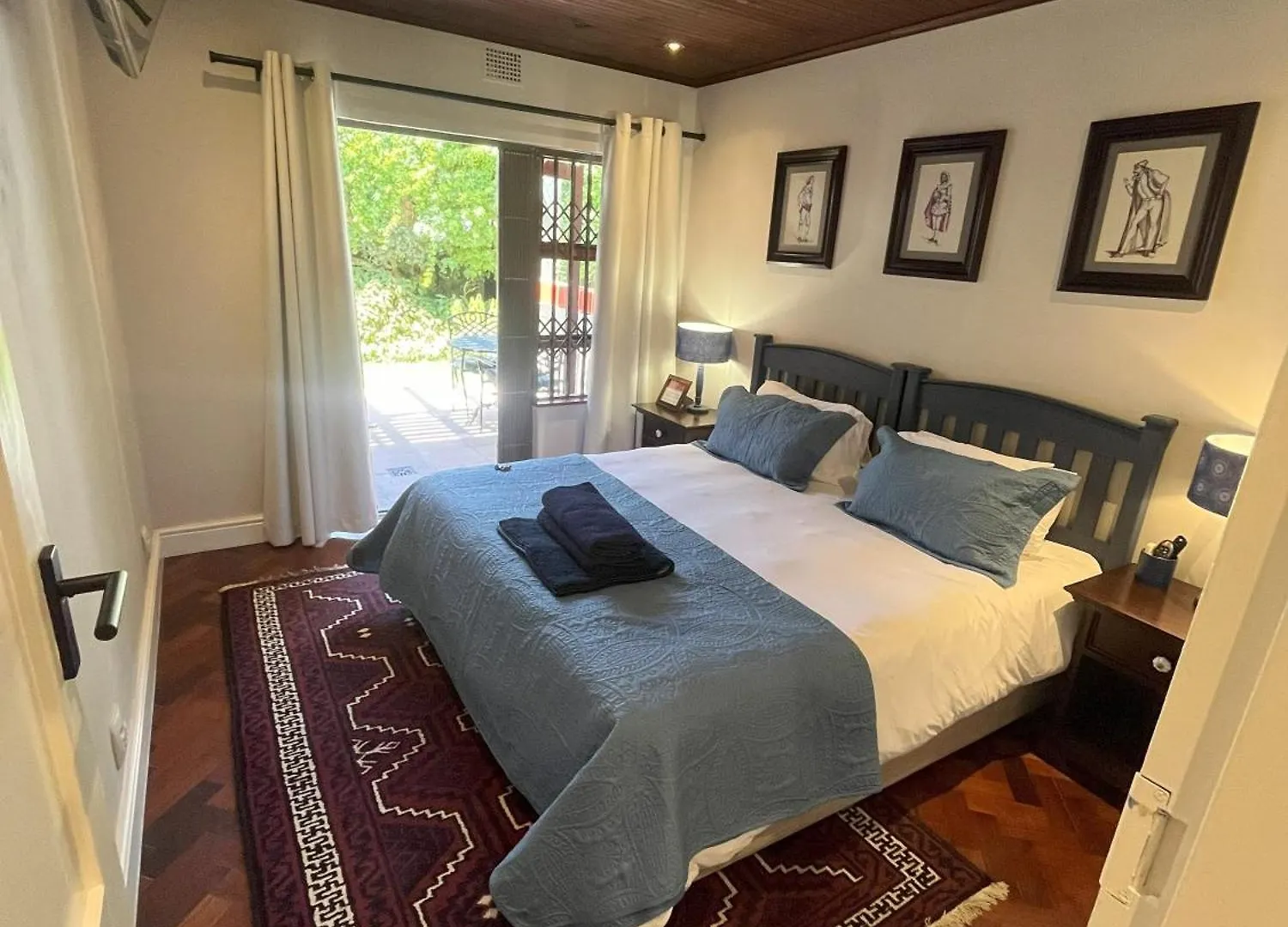 Pinoak Cottages - Constantia Cape Town